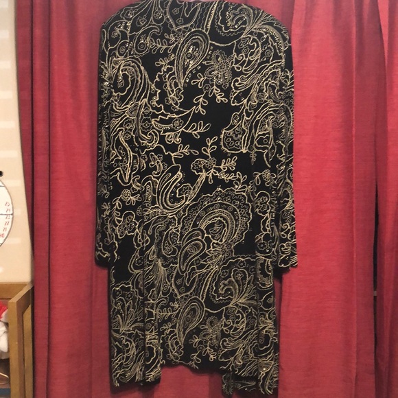 Black and Gold 2pc long jacket and tank - Picture 4 of 5